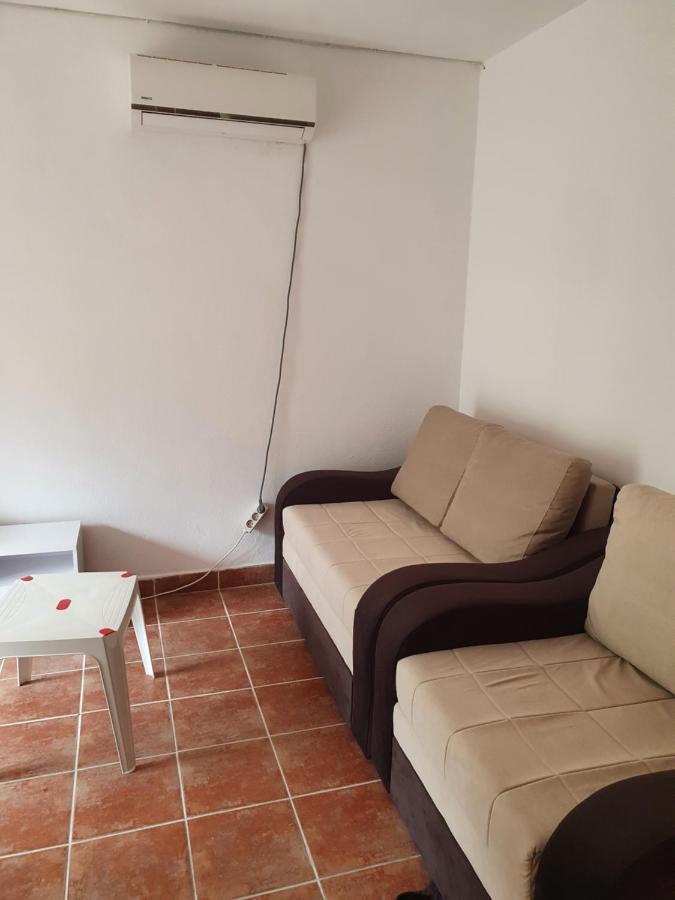 Apartmani Nar 수토모레 외부 사진